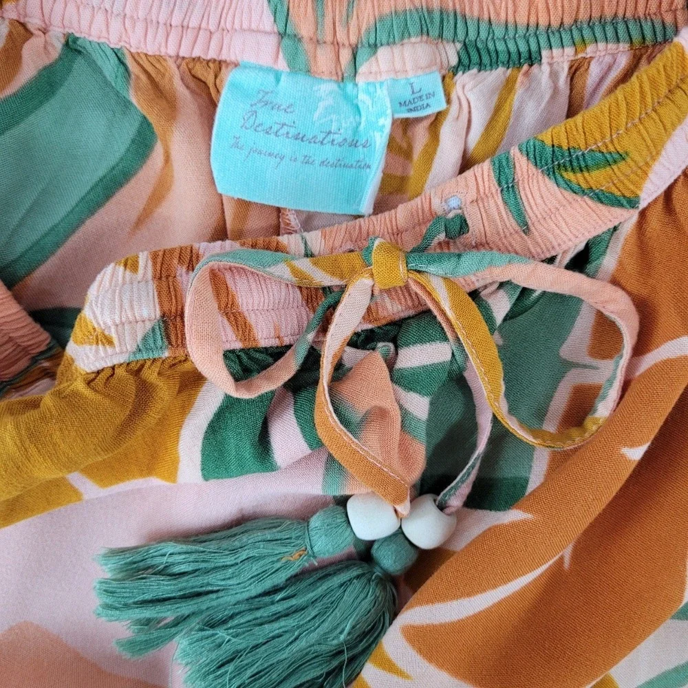 True Destinations Tropical Piece Womens Large Orange Green Rayon Shirt & Shorts